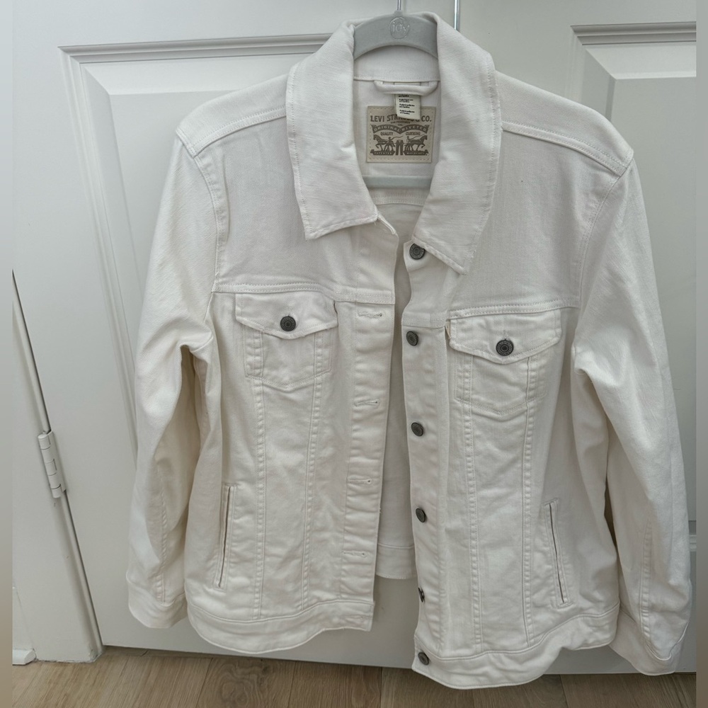 Levi’s white denim jacket